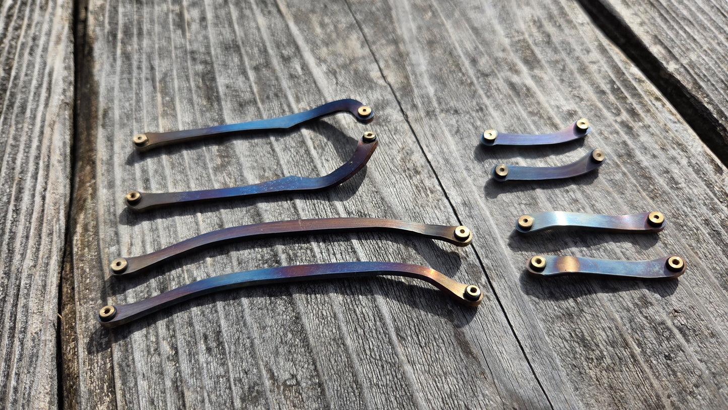 Salty's Lasercut SS link set.